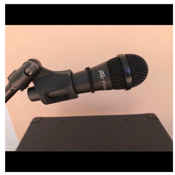 Peavy Microphone Equipment - Picture 1 of 5